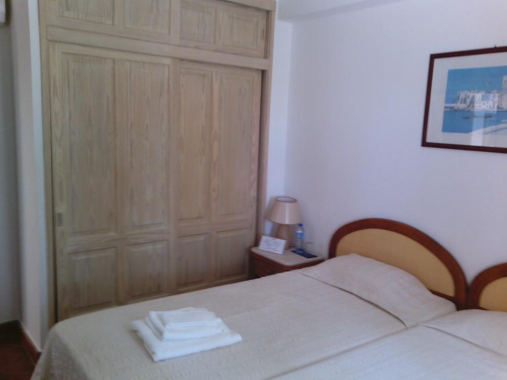Quinta Da Moura Casa-De-Campo Guest House Tavira Room photo